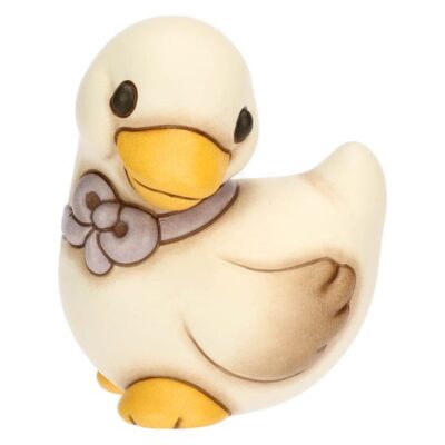 Oca Julie in ceramica con fiocco lilla seduta